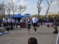strongman-201200024