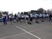 strongman-201200058