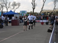 strongman-201200060