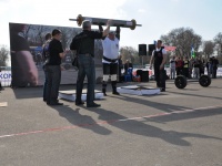 strongman-201200137