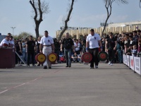 strongman-201200188