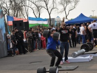 strongman-201200238