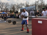 strongman-201200241