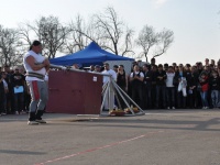 strongman-201200266