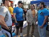 strongman-201200298