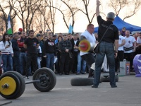 strongman-end-2012014