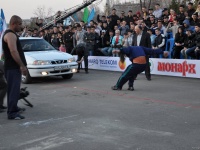 strongman-end-2012029