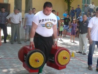 strongman_sirdarya201380
