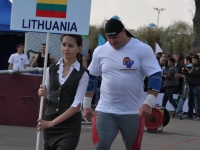 strongman-201200037