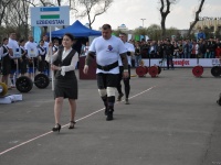 strongman-201200061