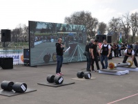 strongman-201200097