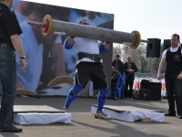 strongman-201200109