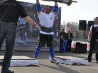 strongman-201200110