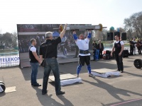 strongman-201200111