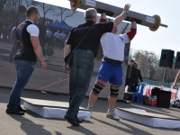 strongman-201200122