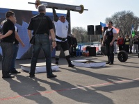 strongman-201200135