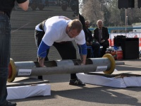 strongman-201200142