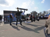 strongman-201200154