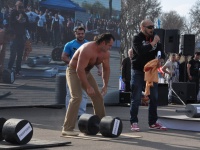 strongman-201200176