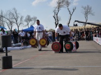 strongman-201200191