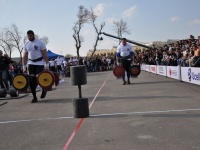 strongman-201200217