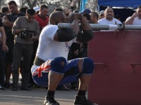 strongman-201200274