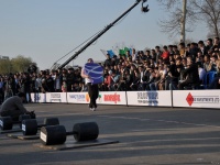 strongman-201200305