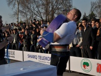 strongman-201200334