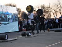 strongman-end-2012022